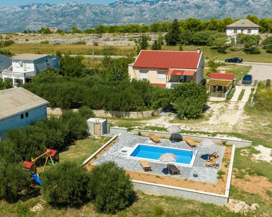 Family Friendly Apartments With A Swimming Pool Rtina - Stosici, Zadar - 21450 Buitenkant foto